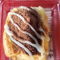 ขนมปังกลมปิ้ง เนยนมภูเขาไฟ