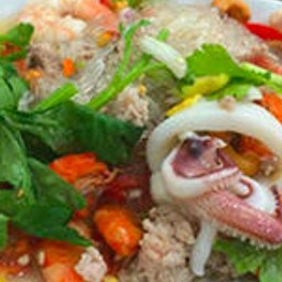 ยำวุ้นเส้นทะเล