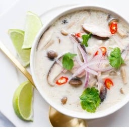 ต้มข่าไก่ แบบต้มจืด