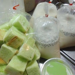 เชตนำ้เต้าหู้ทรงเครื่อง3ถุง+ขนมปังสังขยา1ชุด