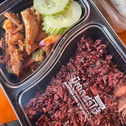 ข้าว+น้ำตกไก่