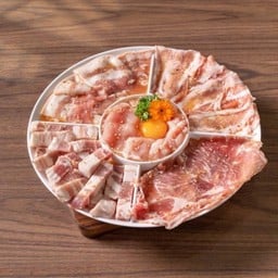 ชุดหมูหมู