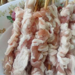 หมูสามชั้นเสียบไม้