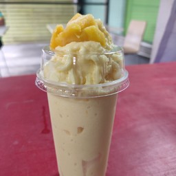 น้ำมะม่วงปั่นนมสด