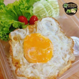 ชุดข้าวหอมมะลิ+ไข่ดาวกรอบ+พริกน้ำปลา