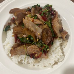 ข้าวกระเพาขาหมู