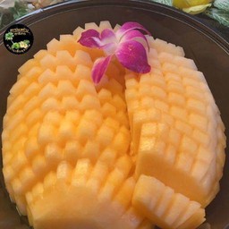 แคนตาลูปพันธ์สวีท ปอกพร้อมทาน1ลูก(กล่อง2000ml)