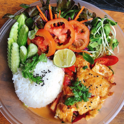 ยำไข่ดาวกรอบ(3ฟอง)+ข้าวหอมมะลิ+ผักสด ชุดใหญ่