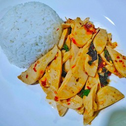 ข้าวกะเพราหมูยอ