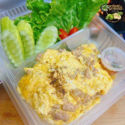 ชุดข้าวหอมมะลิ+ไข่ข้น2ฟอง+หมูสับ50g+พริกน้ำปลารสเด็ด(ชุดเล็ก)