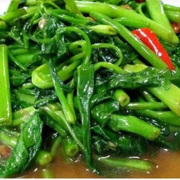 ผัดผักบุ้งไฟแดง (ราดข้าว)