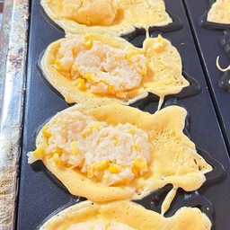 ร้านขนมปลาไทยากิ ไส้ทะลัก