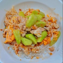 แตงกวาผัดไข่ (กับข้าว)