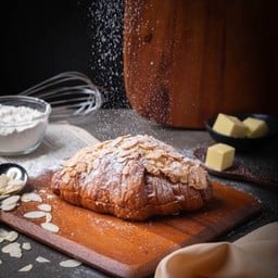 Almond - Croissants