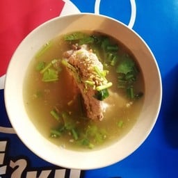ตี๋ ต้มเล้ง ต้มเลือดหมู (เจ้าเก่า)