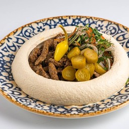 ฮัมมูสกับชาวาร์มาเนื้อ