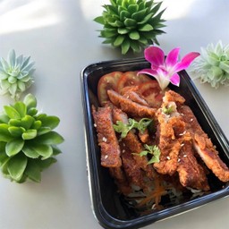 สามชั้นทอดน้ำปลา