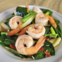คะน้าไฟแดง กุ้ง