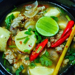 ต้มยำเต้าหู้หมูสับ