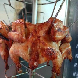ไก่ย่างทางรถไฟศรีราชา ศรีราชา