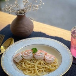 สปาเก็ตตี้ครีมซอสกุ้ง
