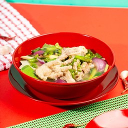 ต้มแซ่บตีนไก่ซุปเปอร์