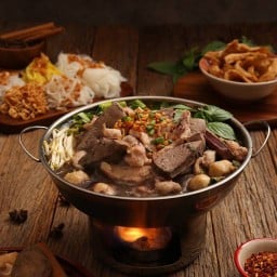 ก๋วยเตี๋ยวเรือ ลุงแจ็ค ศูนย์อาหาร จัสฟู้ด