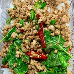 กะเพราหมูสับ(ราดข้าว)