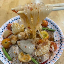 ตำเส้นเล็กหมูสดหมูยอ