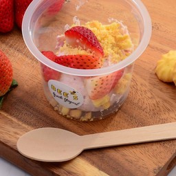 Strawberry Crumble
