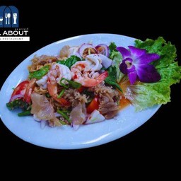 ยำวุ้นเส้นทะเล  (กุ้ง หมึก  แมงกะพรุน )