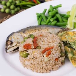 ข้าวน้ำพริกกะปิปลาทูทอด