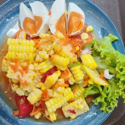 ตำข้าวโพดไข่เค็ม
