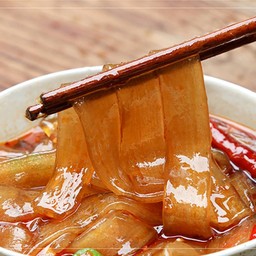 เส้นมันเทศ ( 3-4 เส้น )