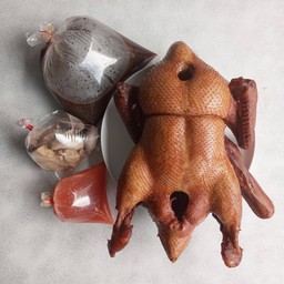 ชุดเป็ดไหว้