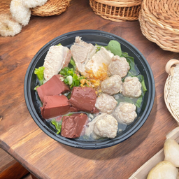 ต้มหมูเลือด (ไม่เครื่องใน)