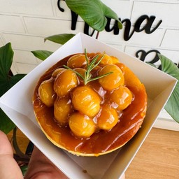 Caramel Macadamia Cheesecake