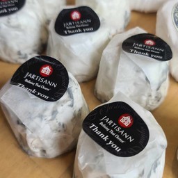 Ash goatcheese