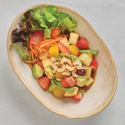 "Som Tum Pol La Mai" Spicy Fruity Salad 