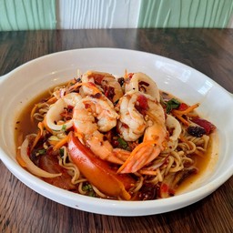 ยำมาม่าทะเล