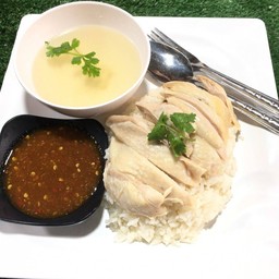 ข้าวมันไก่ต้ม