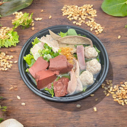 ต้มเลือดหมู (ทุกอย่าง)