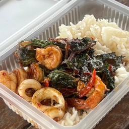 ข้าวกระเพราทะเล