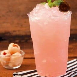 ลิ้นจี่โซดา ขนาดแก้วโอ่ง