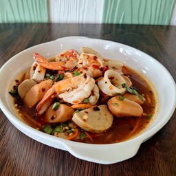 ยำรวมมิตรทะเล