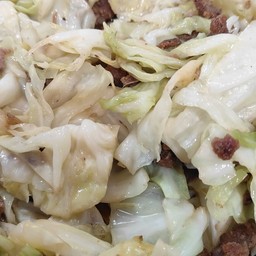 กระหล่ำปลีทอดน้ำปลา