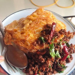 กะเพราพริกแห้ง