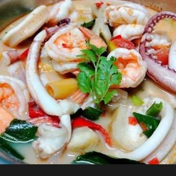 ต้มยำรวมมิตรทะเล (น้ำข้น-น้ำใส)