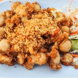 D12 หอยเชลล์ทอดกระเทียม