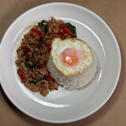 กะเพราหมูสับ